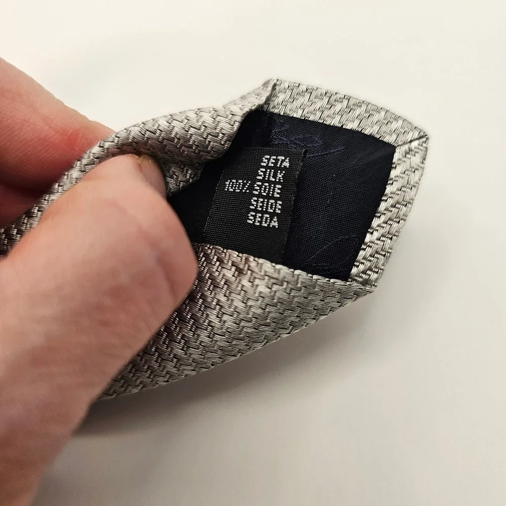 Brioni Textured Silk Tie Silver Micro Weave Hand Made‎ in Italy Luxury Designer
